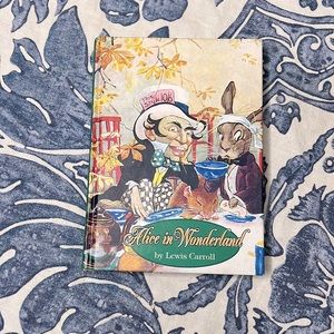 Alice's Adventures in Wonderland by Lewis Carroll